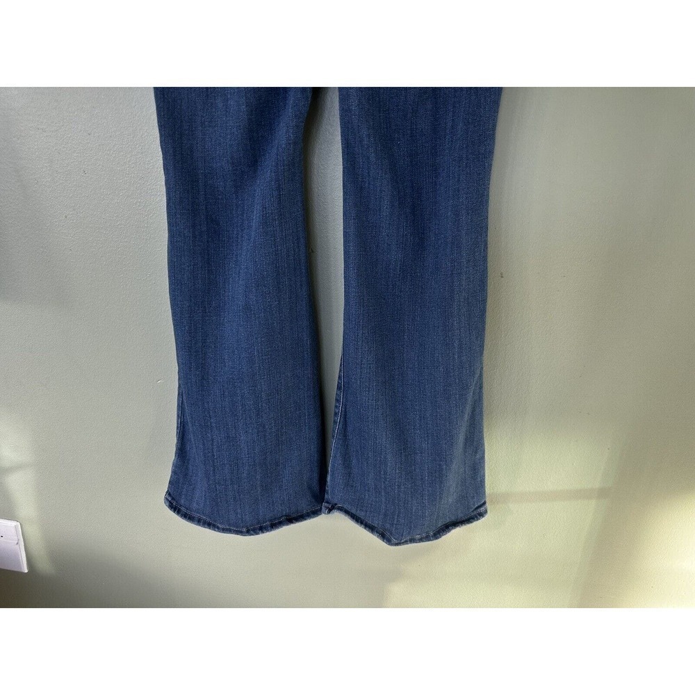 LEVIS 726 Jeans Sz 32/28 Flare High Rise Med Wash Denim Stretch High Waist​​​​ - Picture 10 of 12